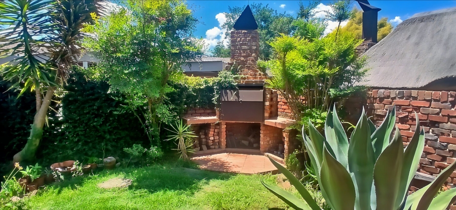 2 Bedroom Property for Sale in Pellissier Free State